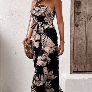 Elegant Black and Cream Leaf Print Maxi Dress